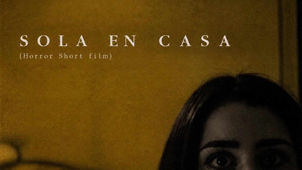 Sola En Casa Trailer