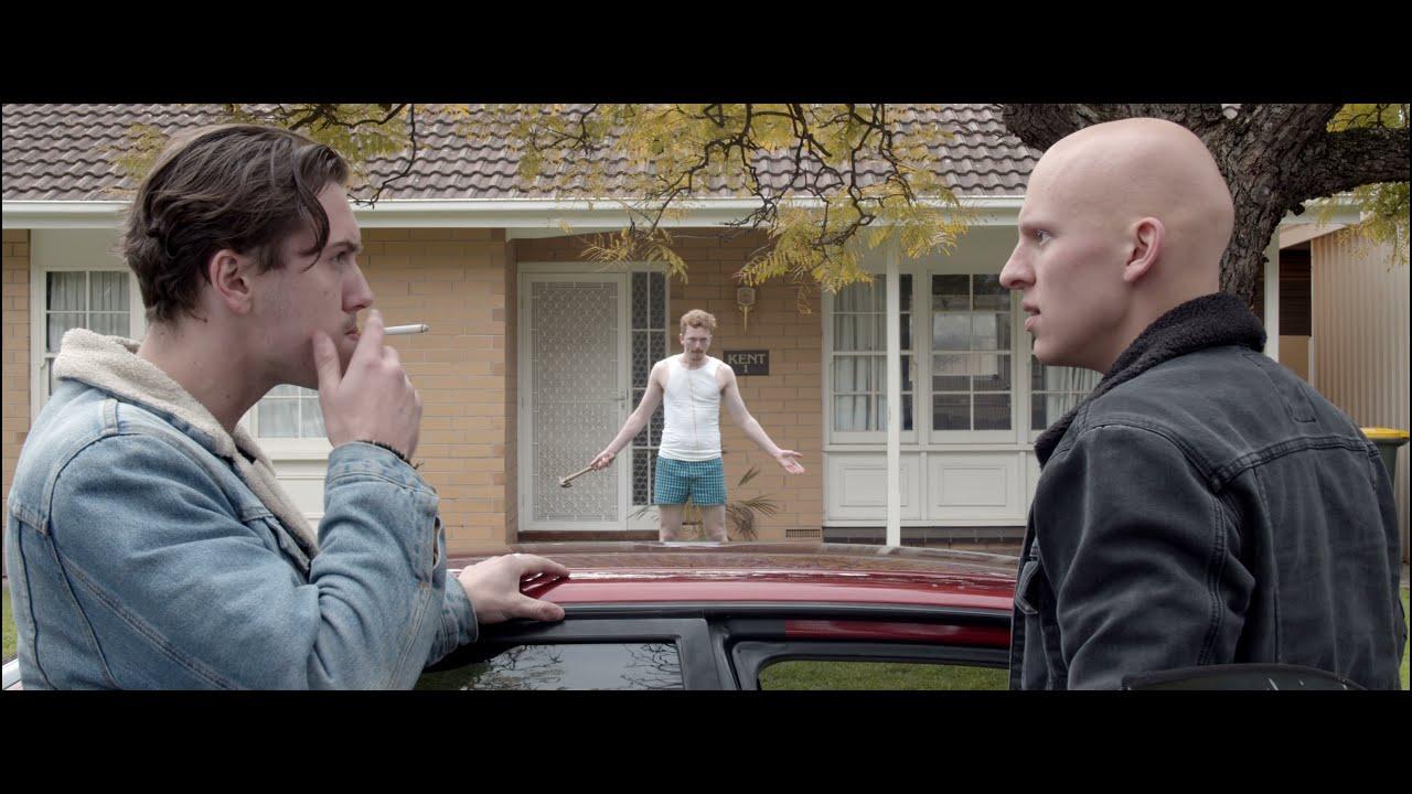 Etiquette Trailer