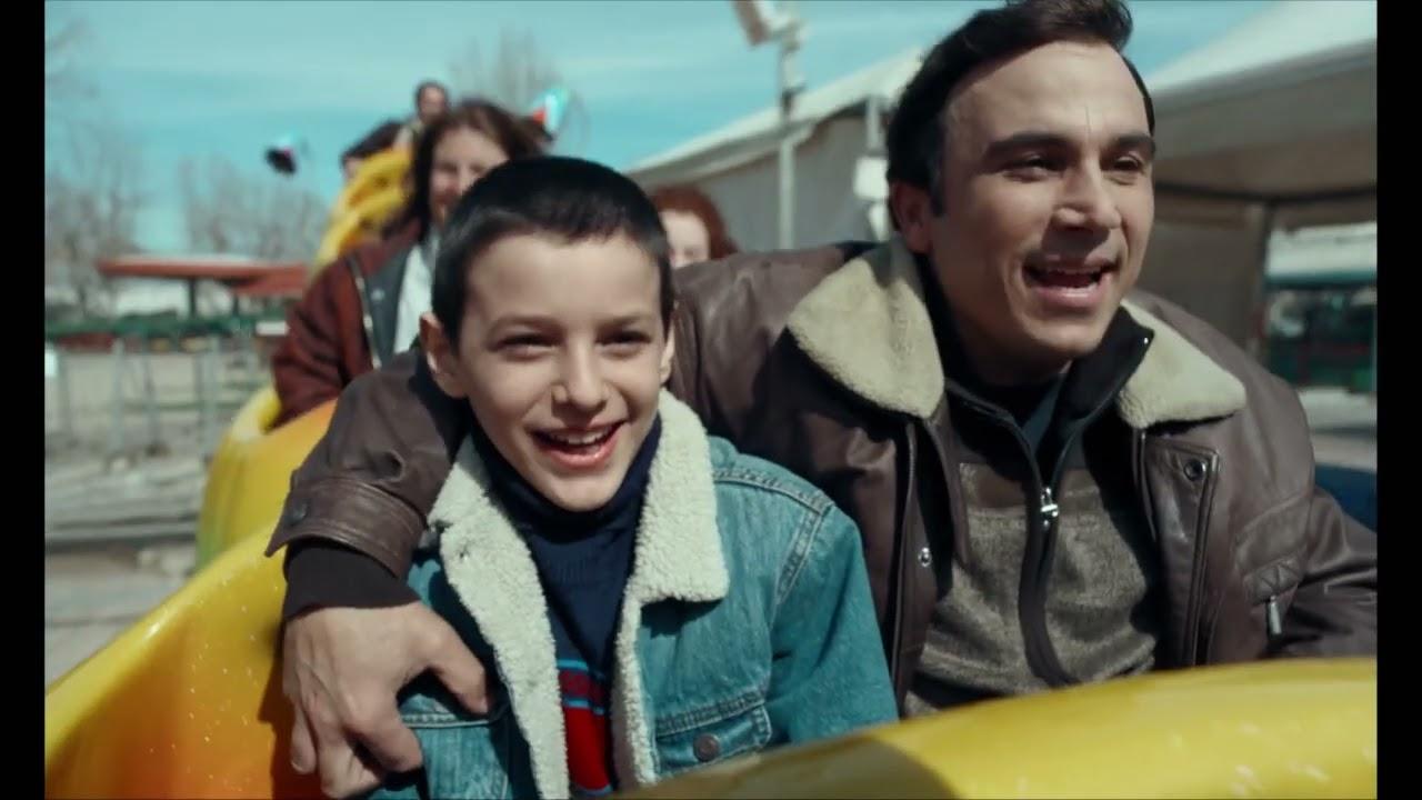 Familia Trailer