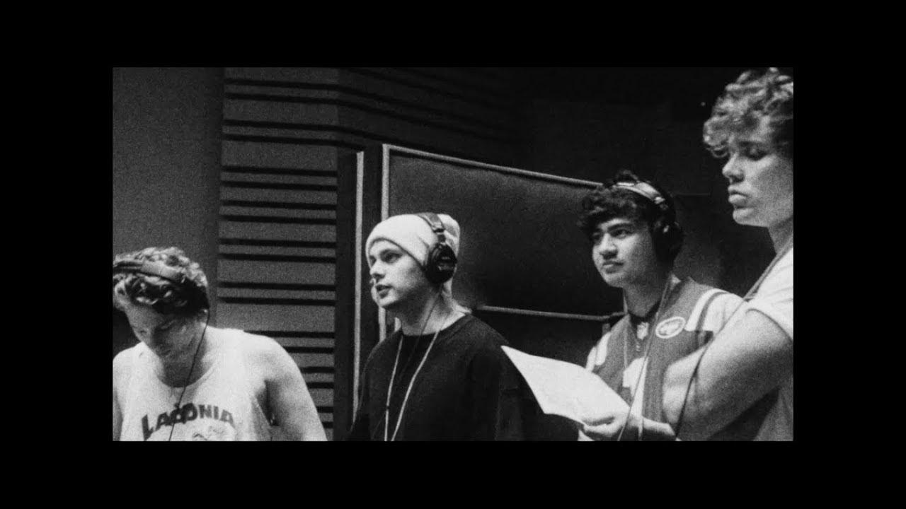 5SOS In the Making of Killer Queen Trailer