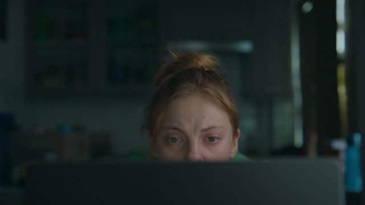 Stay Online Trailer