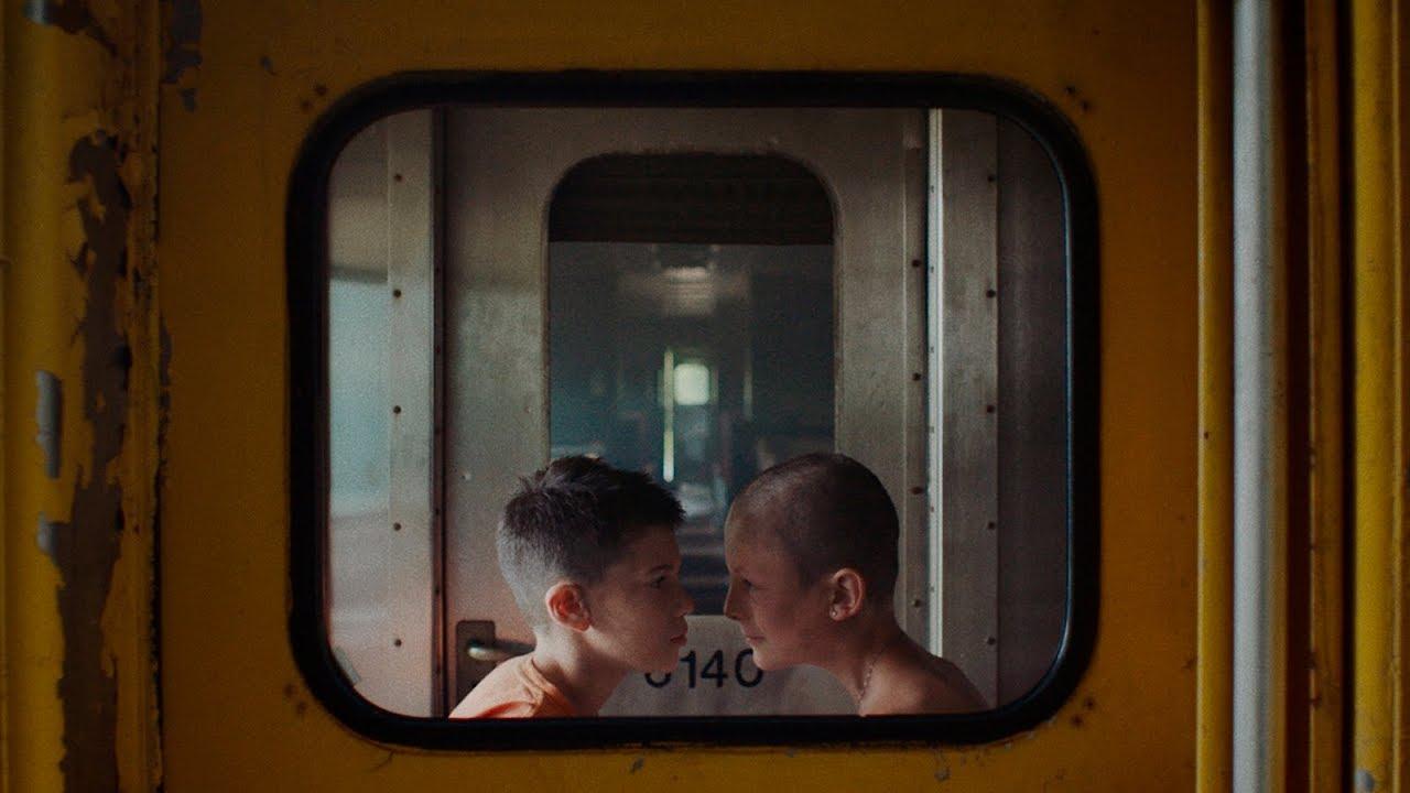 Fauve Trailer
