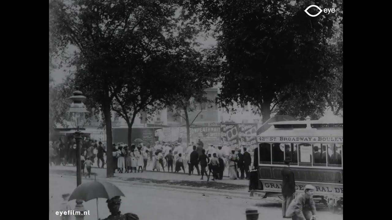 View on Boulevard, New York City Trailer