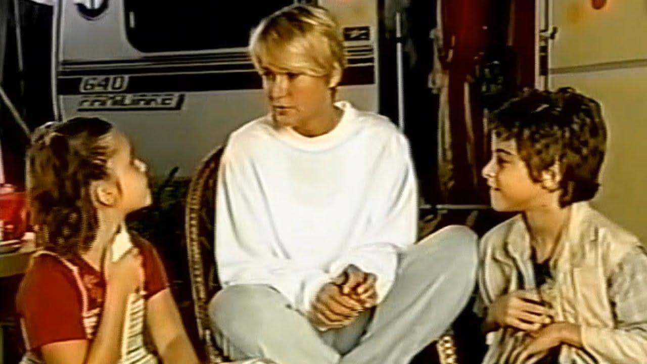 Xuxa Twins Trailer