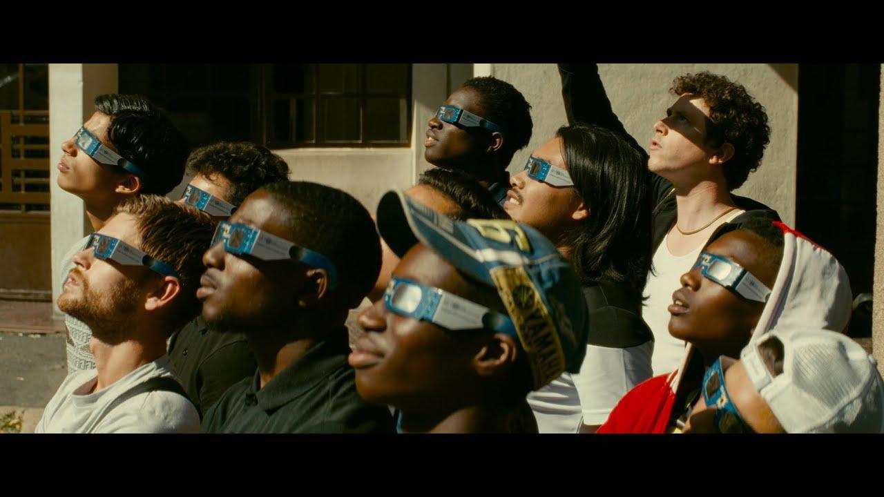 Gagarine Trailer