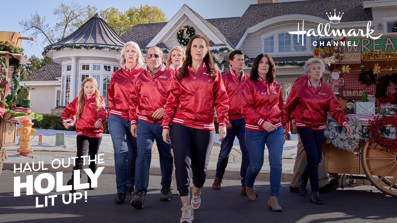 Haul Out the Holly: Lit Up Trailer