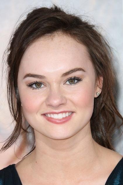 Madeline Carroll - Actor Profile Photo