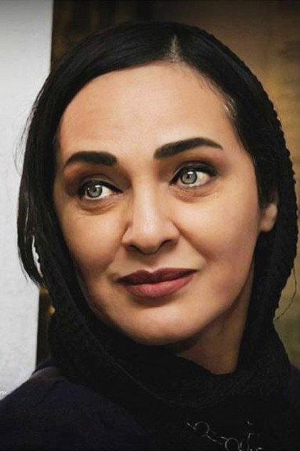Roya Nownahali - Actor Profile Photo