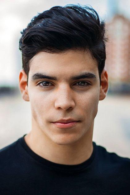 Aaron Dominguez - Actor Profile Photo