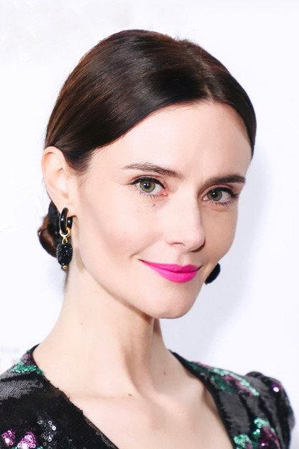 Rebecca Calder - Actor Profile Photo