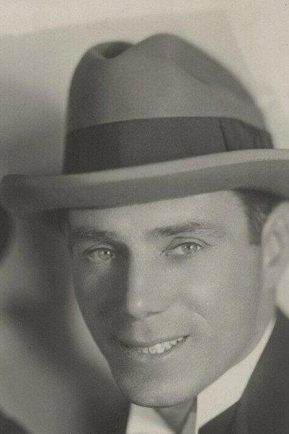 Ernie Stanton - Actor Profile Photo