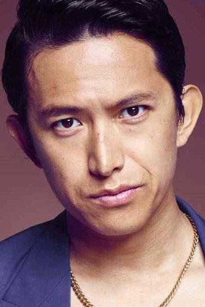 Tsuyoshi Abe - Actor Profile Photo