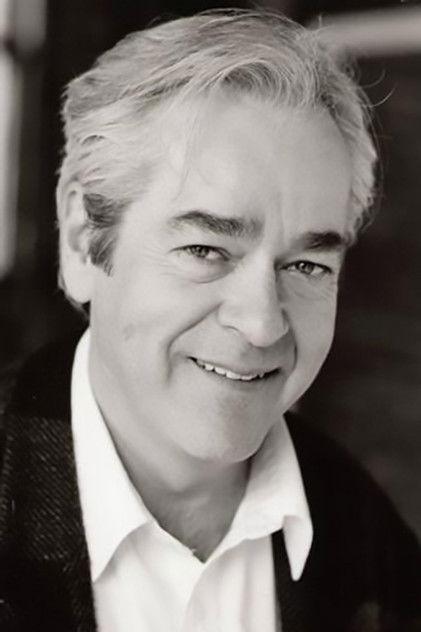 Alec Willows - Actor Profile Photo