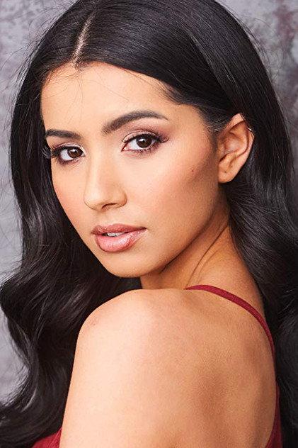 Amelia Henderson - Actor Profile Photo