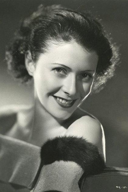 Molly Lamont - Actor Profile Photo