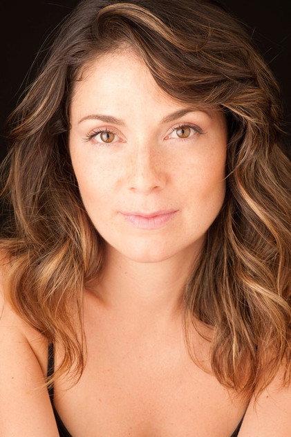 Gabriela Barros - Actor Profile Photo