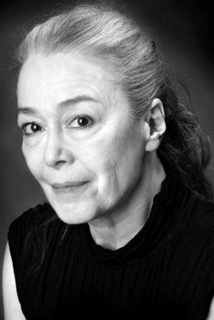 Louise Laprade - Actor Profile Photo