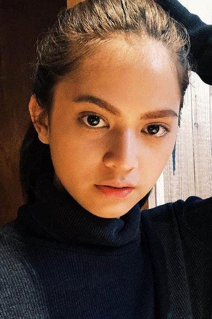 Maudy Effrosina - Actor Profile Photo