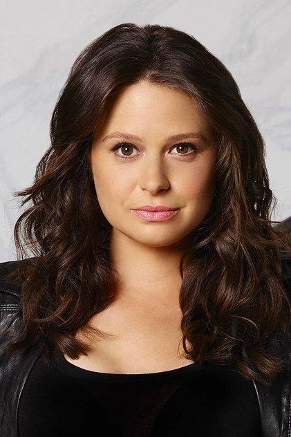 Katie Lowes - Actor Profile Photo