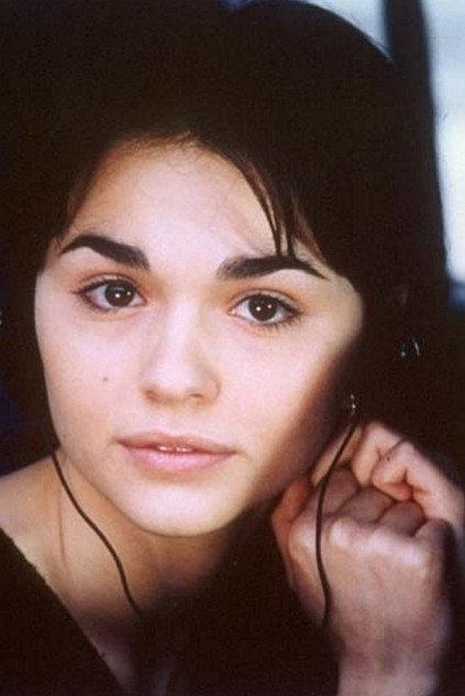 Romina Mondello - Actor Profile Photo