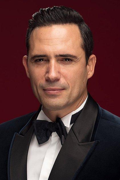 Dhafer L'Abidine - Actor Profile Photo