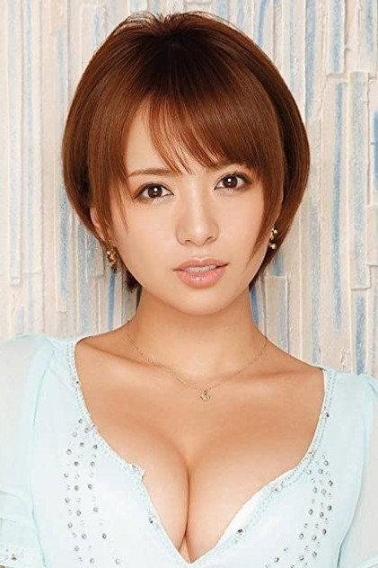 Rika Hoshimi - Actor Profile Photo