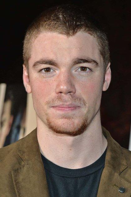 Gabriel Basso - Actor Profile Photo