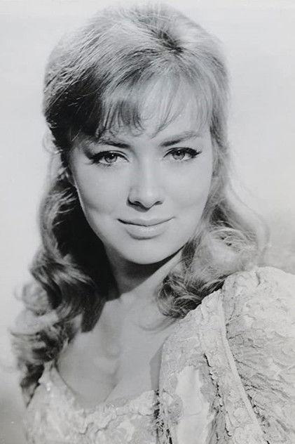 Beth Rogan - Actor Profile Photo