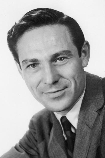 Joseph Wiseman - Actor Profile Photo