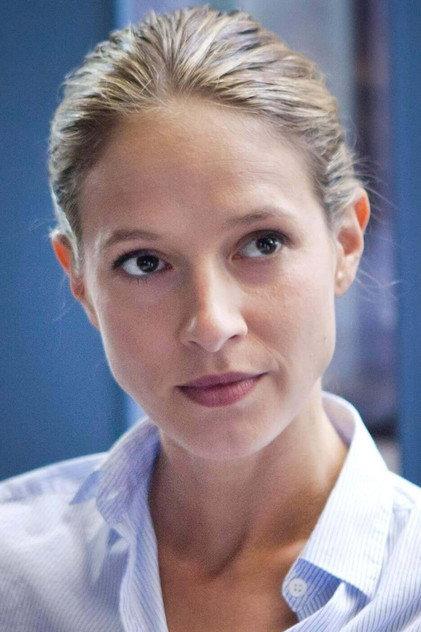 Lisa Bitter - Actor Profile Photo