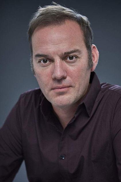 Laurence Saunders - Actor Profile Photo