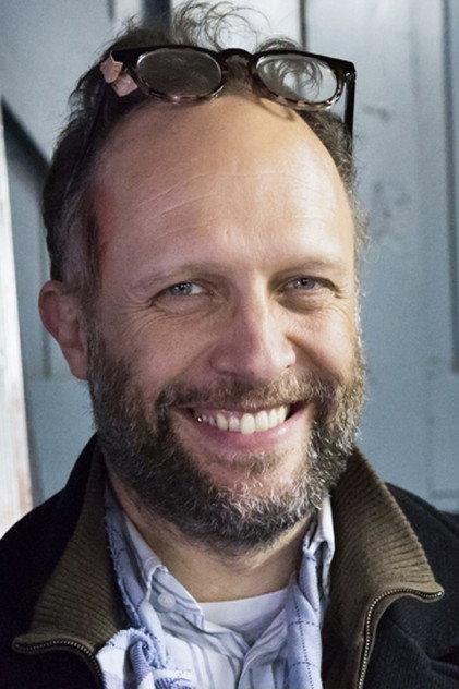 Hugo Metsers - Actor Profile Photo