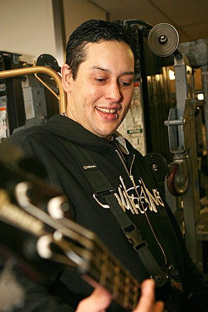 Paul Gray - Actor Profile Photo