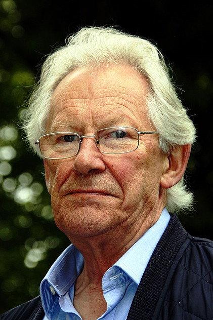 Stephen Thorne - Actor Profile Photo