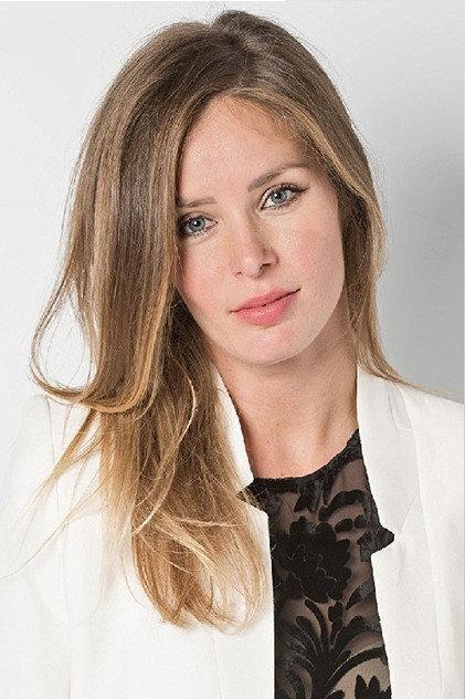 Leona Paraminski - Actor Profile Photo