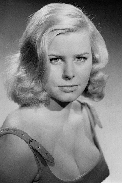 Antje Geerk - Actor Profile Photo