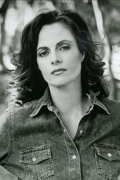 Lisa Blount - Actor Profile Photo