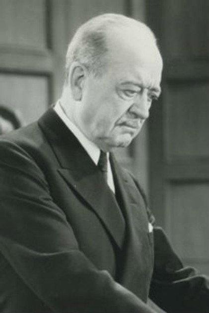 Walter Walker - Actor Profile Photo