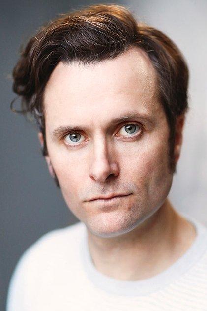Edward Hogg - Actor Profile Photo