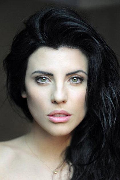 Jennifer Mischiati - Actor Profile Photo