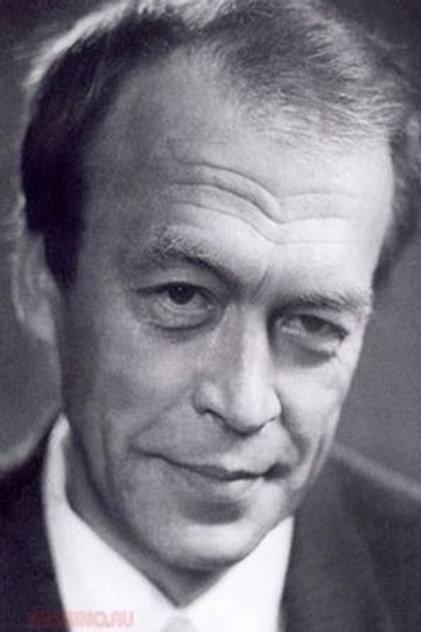 Rogvold Sukhoverko - Actor Profile Photo