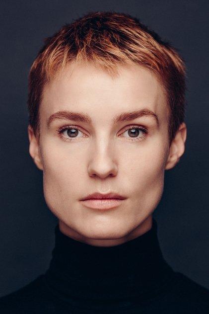 Amanda Collin - Actor Profile Photo