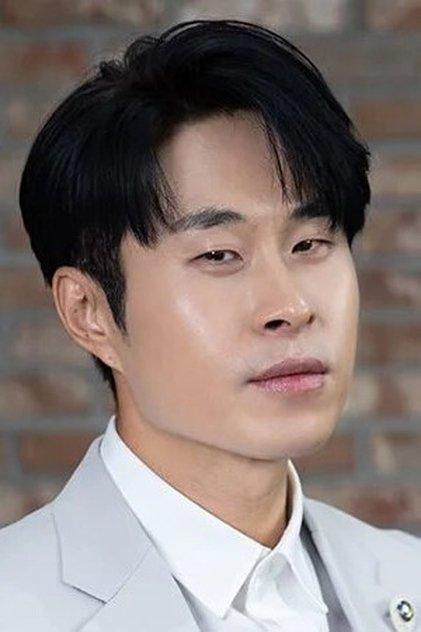 Min Do-yoon - Actor Profile Photo