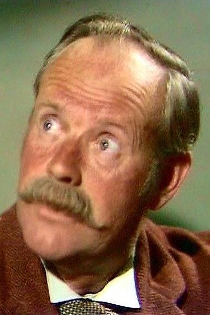 Larry Cross - Actor Profile Photo