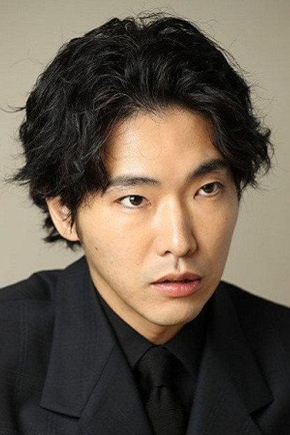 Tasuku Emoto - Actor Profile Photo