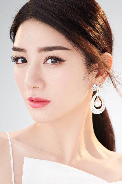 Huang Yi - Actor Profile Photo