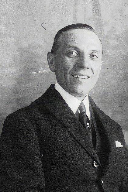 Lucien Cazalis - Actor Profile Photo