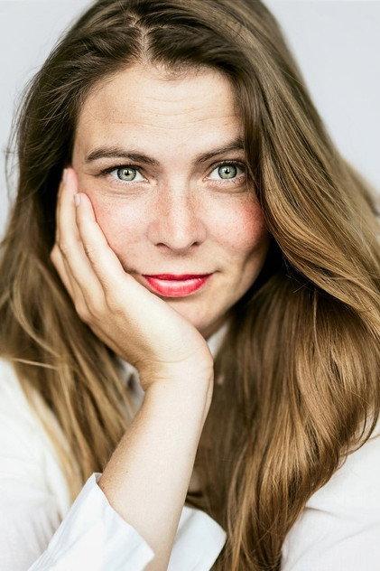 Isabelle Barth - Actor Profile Photo