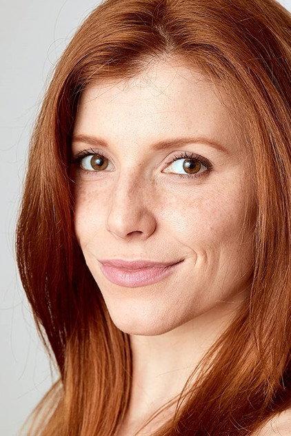 Tara Perry - Actor Profile Photo