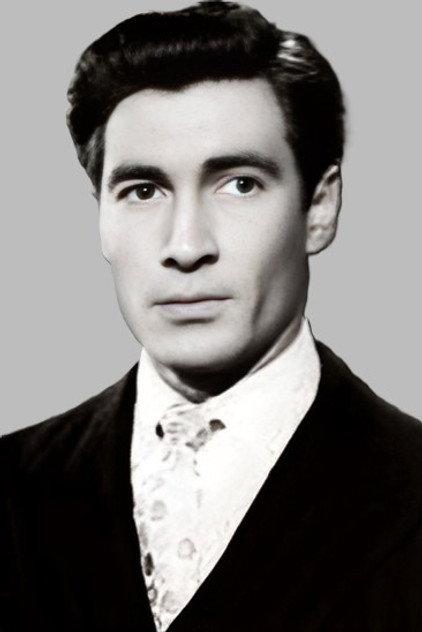 Luis Dávila - Actor Profile Photo